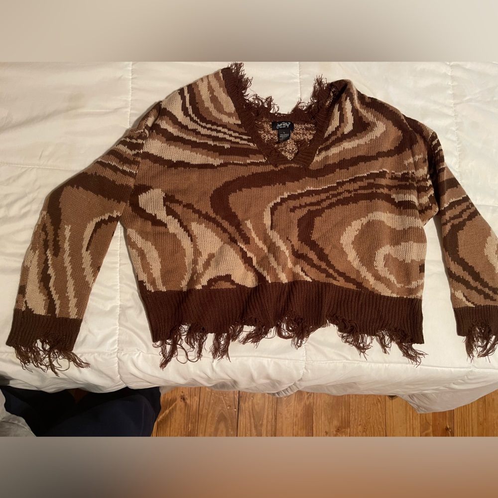 Forever 21 Loose fit Just Polly sweater never worn, Size Large.